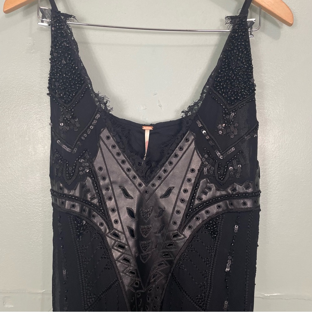 Free People Blooms At Night Mini Dress Sequence Beaded Women Sz XS Black Lined - Picture 3 of 8